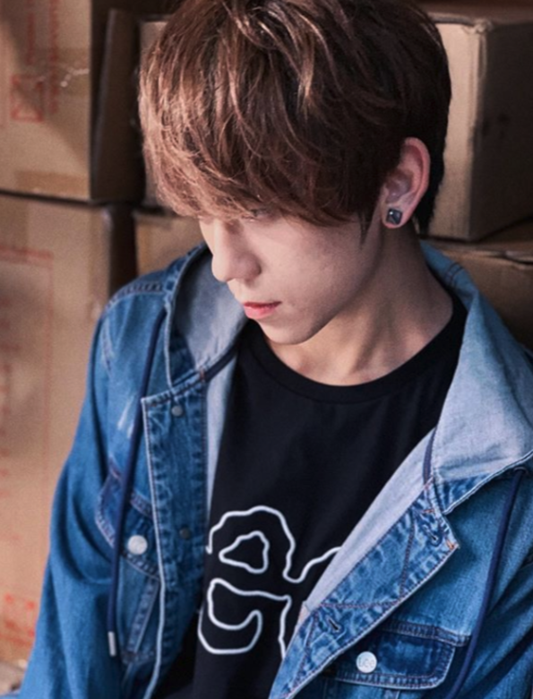 男子組方面,姜B是近年冒起得最快的香港藝人 男子組方面,姜B是近年冒起得最快的香港藝人