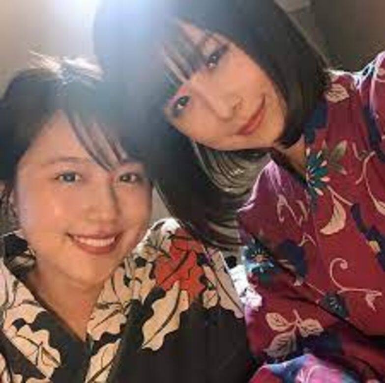 有村架純亦相當支持姊姊變更美的選擇,她更貼出與姊姊整容後的合照 有村架純亦相當支持姊姊變更美的選擇,她更貼出與姊姊整容後的合照
