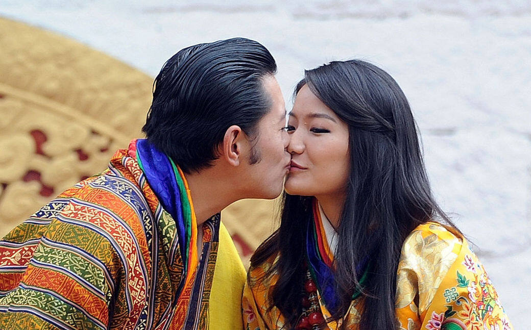今日的不丹的國王39歲的凱薩爾.旺楚克Jigme Khesar Namgyel Wangchuck被譽為「全球最英俊的 今日的不丹的國王39歲的凱薩爾.旺楚克Jigme Khesar Namgyel Wangchuck被譽為「全球最英俊的
