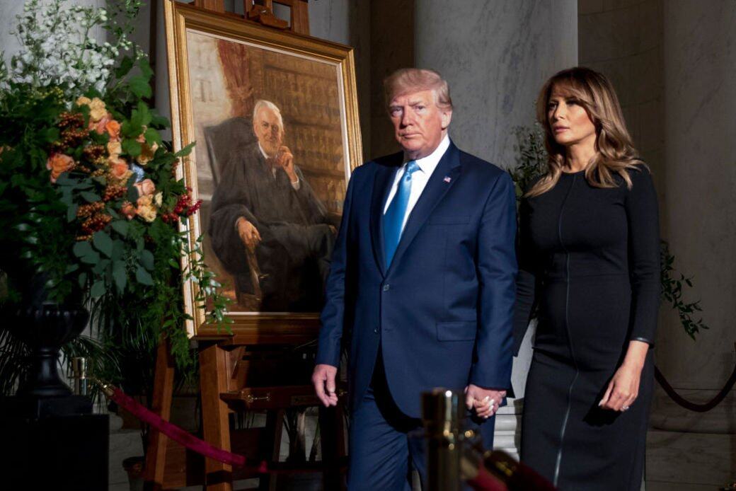 美國總統特朗普在Twitter宣布,他和第一夫人Melania Trump病毒檢測呈現陽性,確定感 美國總統特朗普在Twitter宣布,他和第一夫人Melania Trump病毒檢測呈現陽性,確定感