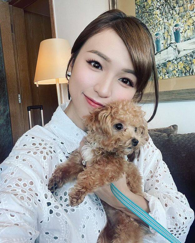 2019年阿雪在Facebook貼上了一封財務公司的追債信,表示家中的工人姐姐向自 2019年阿雪在Facebook貼上了一封財務公司的追債信,表示家中的工人姐姐向自