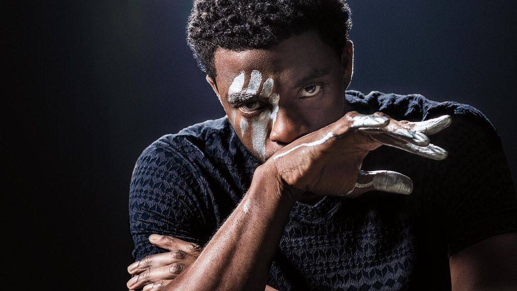 Chadwick Boseman年紀輕輕就到英國牛津大學攻讀物理學,並拿下博士學位。是Marvel電影 Chadwick Boseman年紀輕輕就到英國牛津大學攻讀物理學,並拿下博士學位。是Marvel電影