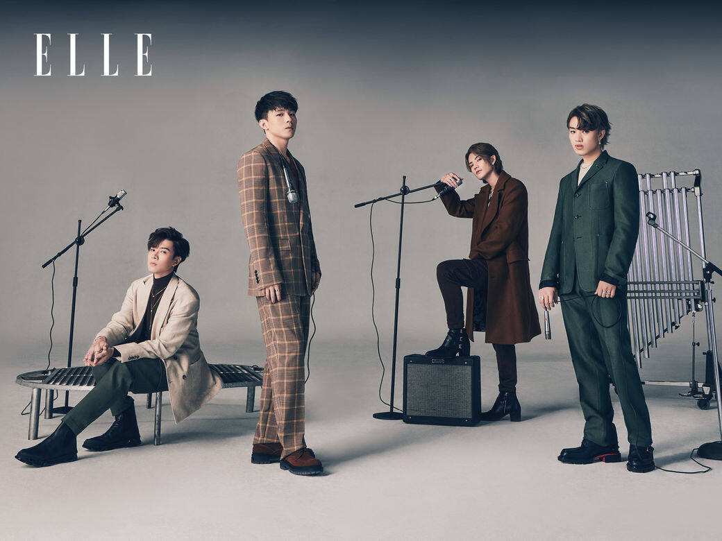 Frankie: 企領上衣西褲Both from Boss 西裝外套 Brunello Cucinelli 皮靴Jimmy Choo黃金、白金鑽石耳夾黃金 Frankie: 企領上衣西褲Both from Boss 西裝外套 Brunello Cucinelli 皮靴Jimmy Choo黃金、白金鑽石耳夾黃金