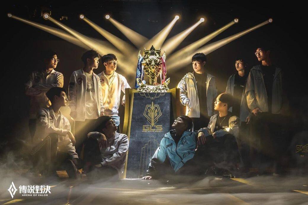 而公司旗下的電競團隊Hong Kong Esports,第一年便讓他的公司收支平衡,其後逐漸 而公司旗下的電競團隊Hong Kong Esports,第一年便讓他的公司收支平衡,其後逐漸