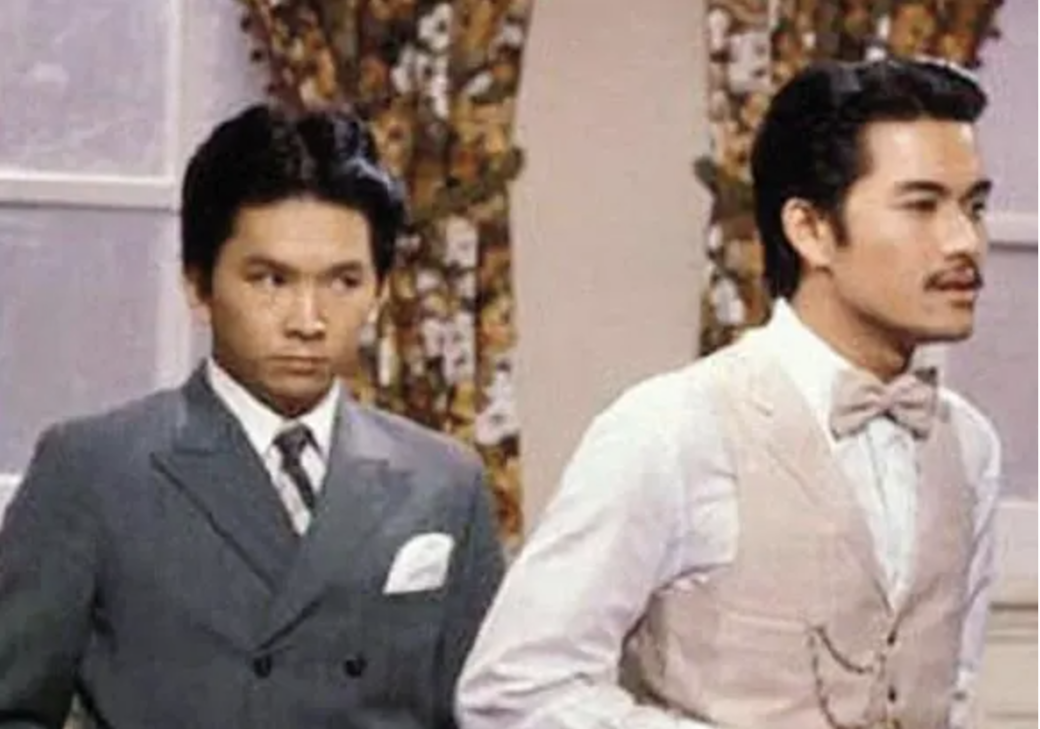 廖啟智在1979年出道後,次年便在大製作《上海灘》中演出,雖然只是小角色「祥 廖啟智在1979年出道後,次年便在大製作《上海灘》中演出,雖然只是小角色「祥