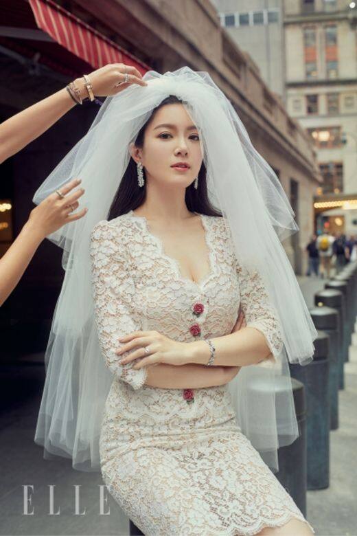 女神口頭上撒嬌,其實甜在心頭,怎知陸漢洋真的很上心,以為女方還未真正應承 女神口頭上撒嬌,其實甜在心頭,怎知陸漢洋真的很上心,以為女方還未真正應承