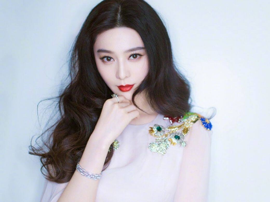 美容院倒閉、逃稅風波後的范冰冰任首個美妝「全球代言人」再度回歸 美容院倒閉、逃稅風波後的范冰冰任首個美妝「全球代言人」再度回歸