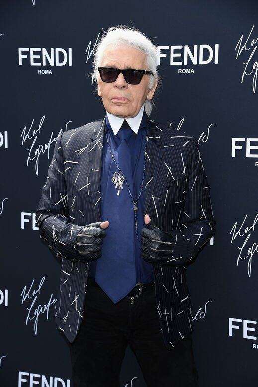 1965年起,Karl Lagerfeld很大程度上顛覆了Fendi原來的設計及風格。他最初負責的皮草 1965年起,Karl Lagerfeld很大程度上顛覆了Fendi原來的設計及風格。他最初負責的皮草