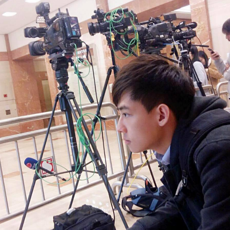 靚仔男主播,肌肉男神 靚仔男主播,肌肉男神