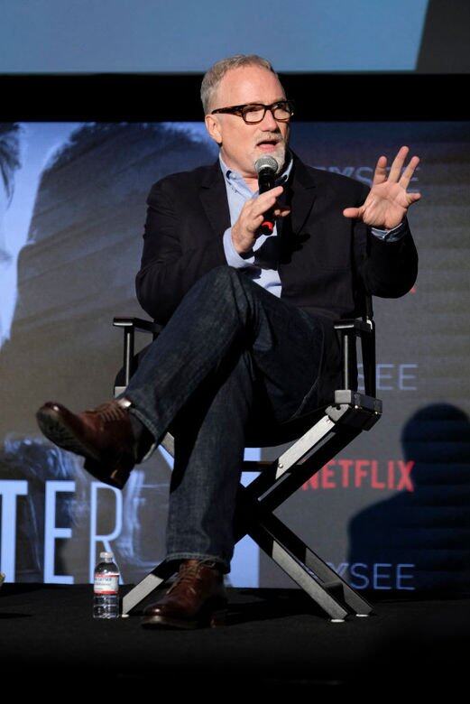 《失蹤罪》導演大衛芬查在進行談判後，終在2017年4月決定擔任電影的導演