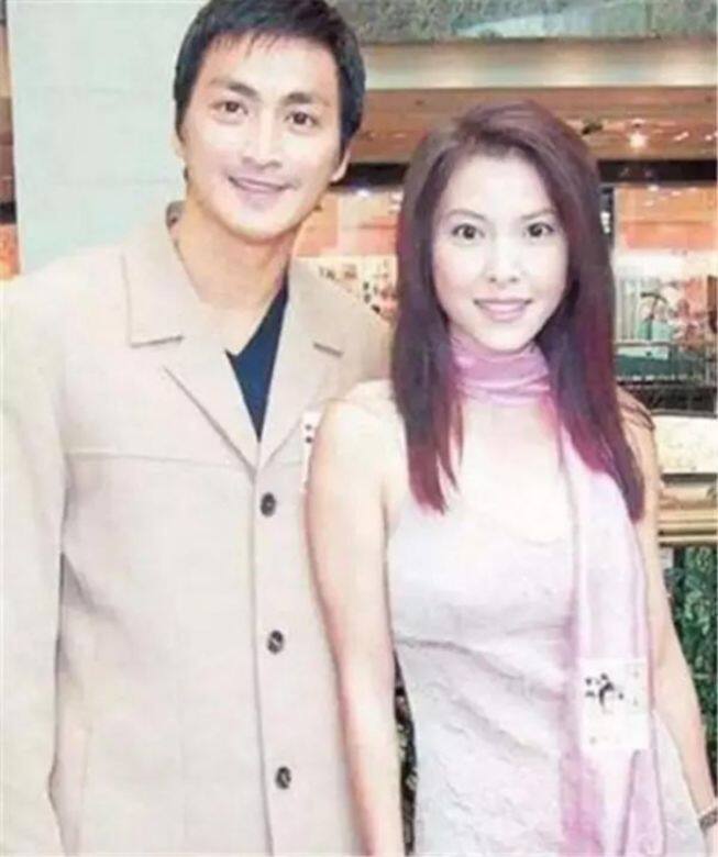 甩拖的女子同時也離開了服務多年的大台 甩拖的女子同時也離開了服務多年的大台
