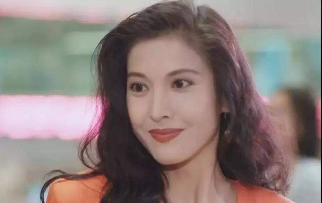李婉華在渥太華完成為期一年的交換生計劃後回港 李婉華在渥太華完成為期一年的交換生計劃後回港