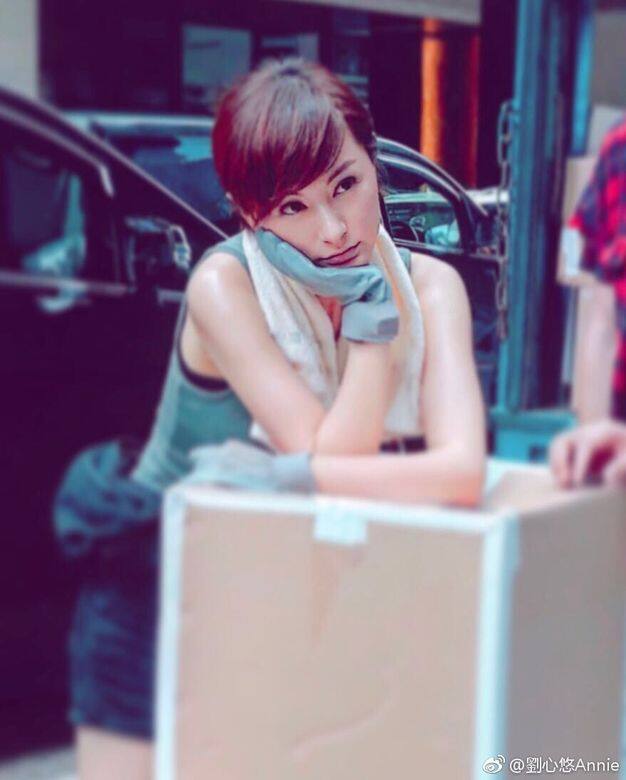不喜歡別人替她夾菜 不喜歡別人替她夾菜