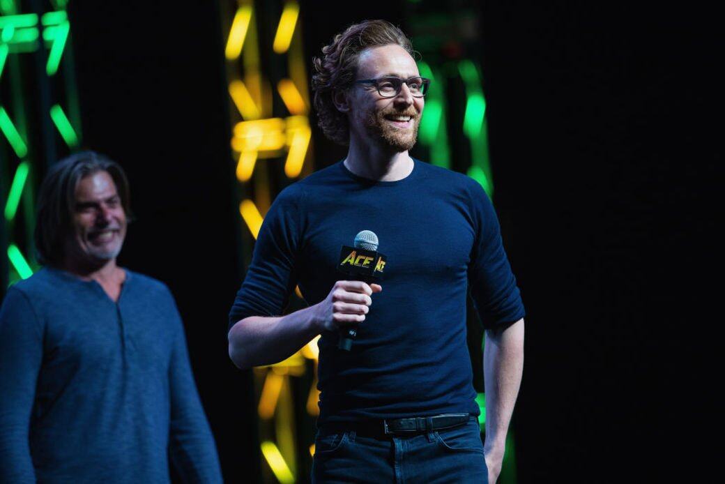 其中Tom Hiddleson 湯赫度斯頓「洛基」笑言:「佢可能在場的,只是太細大家看不到!」 其中Tom Hiddleson 湯赫度斯頓「洛基」笑言:「佢可能在場的,只是太細大家看不到!」