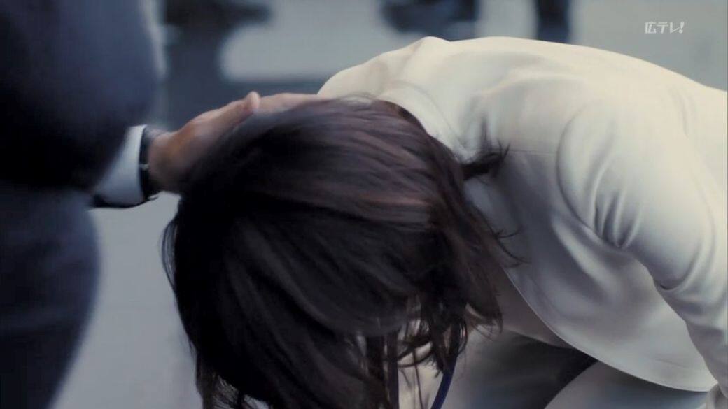 這個名為「土下座」的動作,絕對是一大恥辱。 這個名為「土下座」的動作,絕對是一大恥辱。