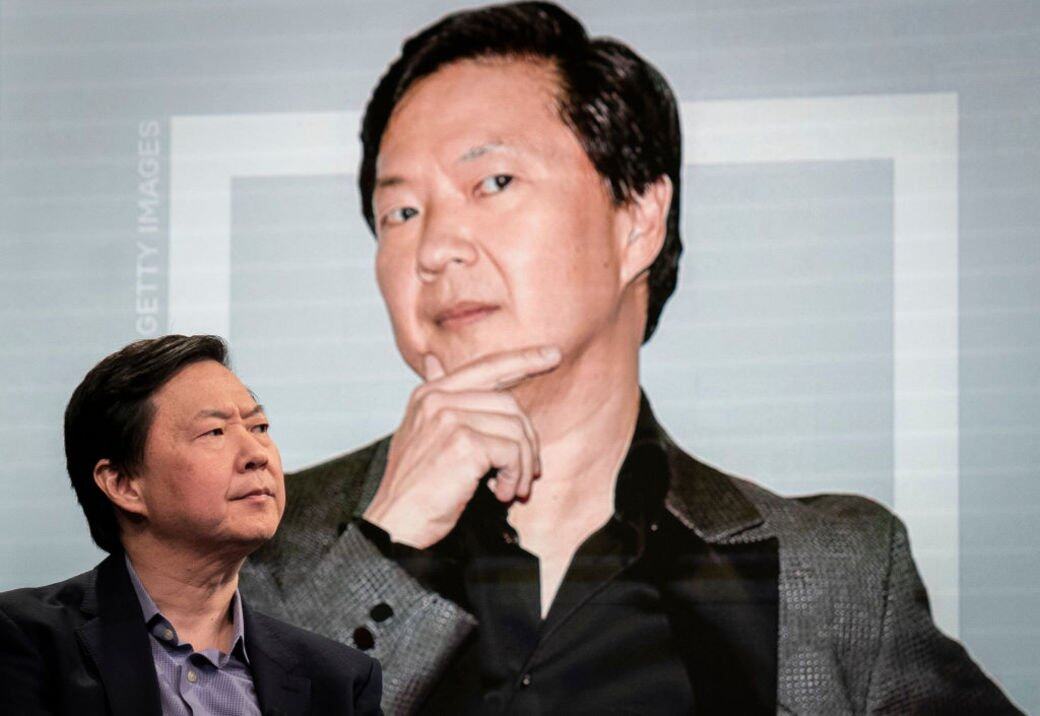 Whoopi Goldberg覺得Ken Jeong擔任主持的話,表現一定會很出色,而且他熱愛電影,這是擔 Whoopi Goldberg覺得Ken Jeong擔任主持的話,表現一定會很出色,而且他熱愛電影,這是擔