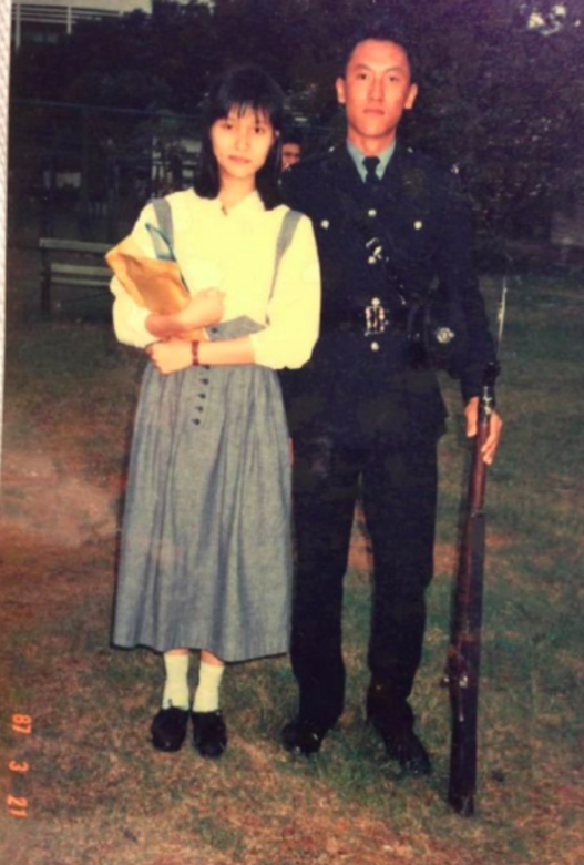 馬德鐘生於草根家庭 雖然童年生活困苦,但一家人關係良好,對父親也十 馬德鐘生於草根家庭 雖然童年生活困苦,但一家人關係良好,對父親也十