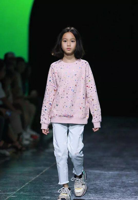 星二代都是潛力股!鍾麗緹張倫碩小女兒 Cayla 行騷無難度 星二代都是潛力股!鍾麗緹張倫碩小女兒 Cayla 行騷無難度