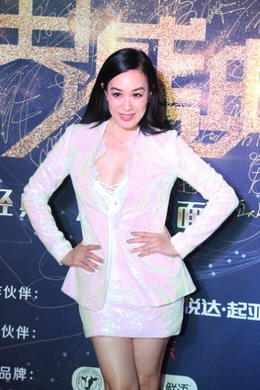 Cayla, 鍾麗緹, 張倫碩 Cayla, 鍾麗緹, 張倫碩