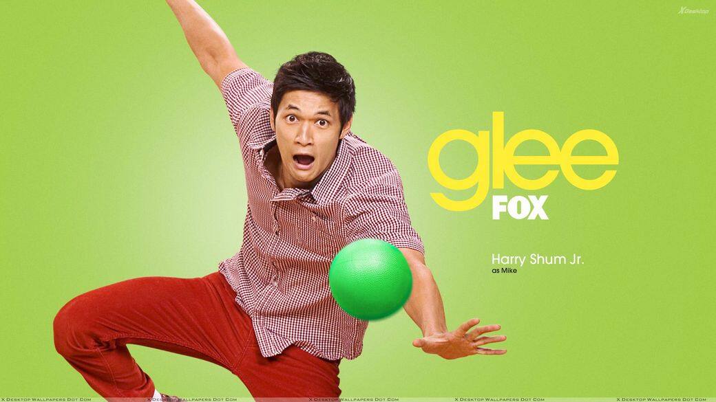 Harry Shum Jr.亦即是《Glee》(歡樂合唱團)的成員之一。 Harry Shum Jr.亦即是《Glee》(歡樂合唱團)的成員之一。