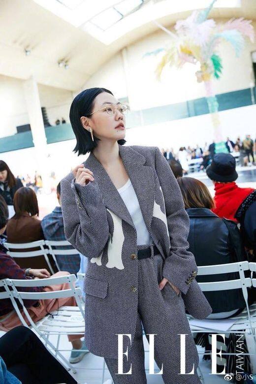 不是嗎?當年小S嫁許雅鈞時才27歲,媽媽和大S都不捨,而她主持的《康熙 不是嗎?當年小S嫁許雅鈞時才27歲,媽媽和大S都不捨,而她主持的《康熙