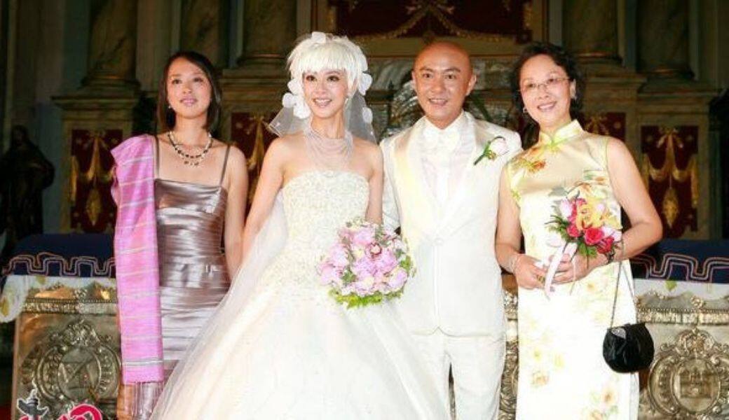 2009年在菲律賓補辦大婚