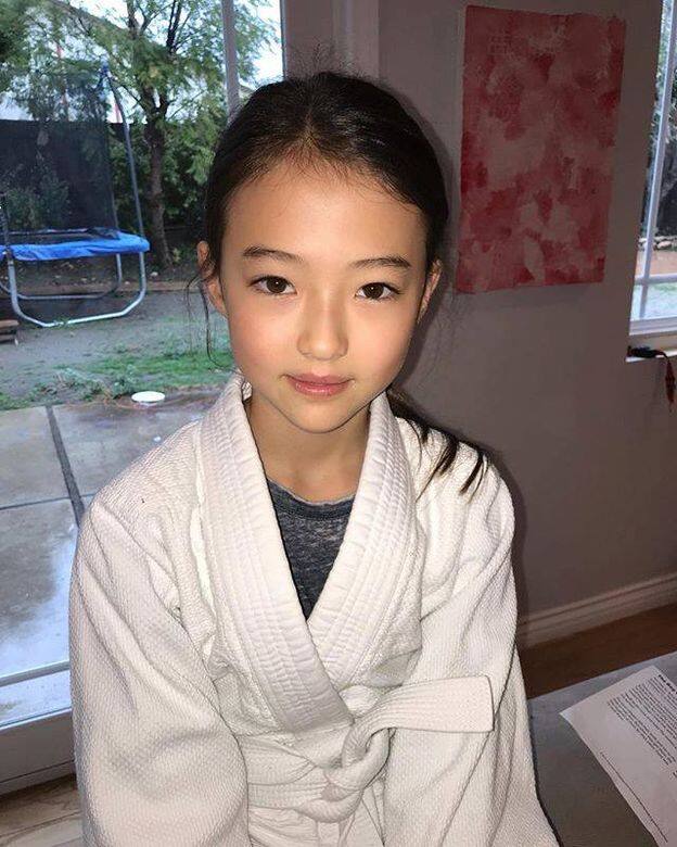 張愛玲認為早些成名,會快樂得痛快些。不知道Ella Gross可有痛快的感覺,但可 張愛玲認為早些成名,會快樂得痛快些。不知道Ella Gross可有痛快的感覺,但可