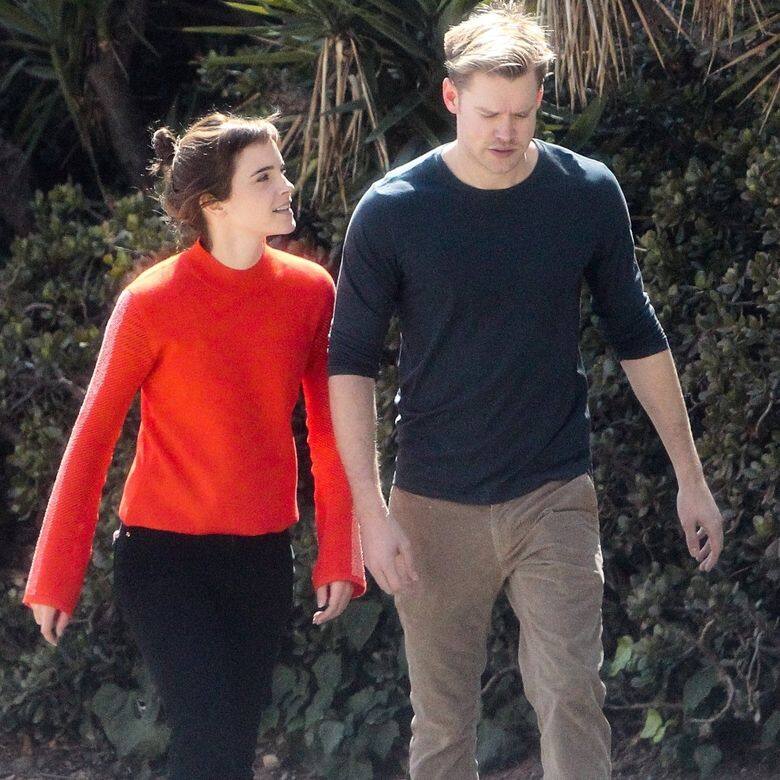 Emma Watson上年甩拖後,隨即被傳出與《歡樂合唱團》Chord Overstreet傳緋聞。 Emma Watson上年甩拖後,隨即被傳出與《歡樂合唱團》Chord Overstreet傳緋聞。