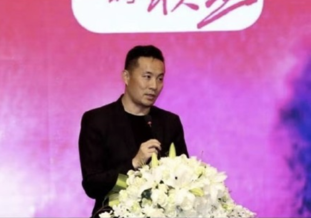 不過,兩位都是中國影藝圈的金童玉女,狂風浪蝶必然多,冰冰是一線女星 不過,兩位都是中國影藝圈的金童玉女,狂風浪蝶必然多,冰冰是一線女星