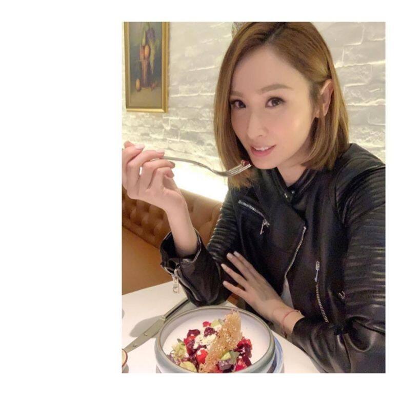 陳貝兒面對傳媒關於離婚的詢問 陳貝兒面對傳媒關於離婚的詢問