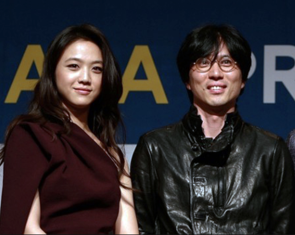 經過5年的了解,2014年,湯唯和金泰勇宣布結婚。成為韓國人妻的湯唯形容 經過5年的了解,2014年,湯唯和金泰勇宣布結婚。成為韓國人妻的湯唯形容