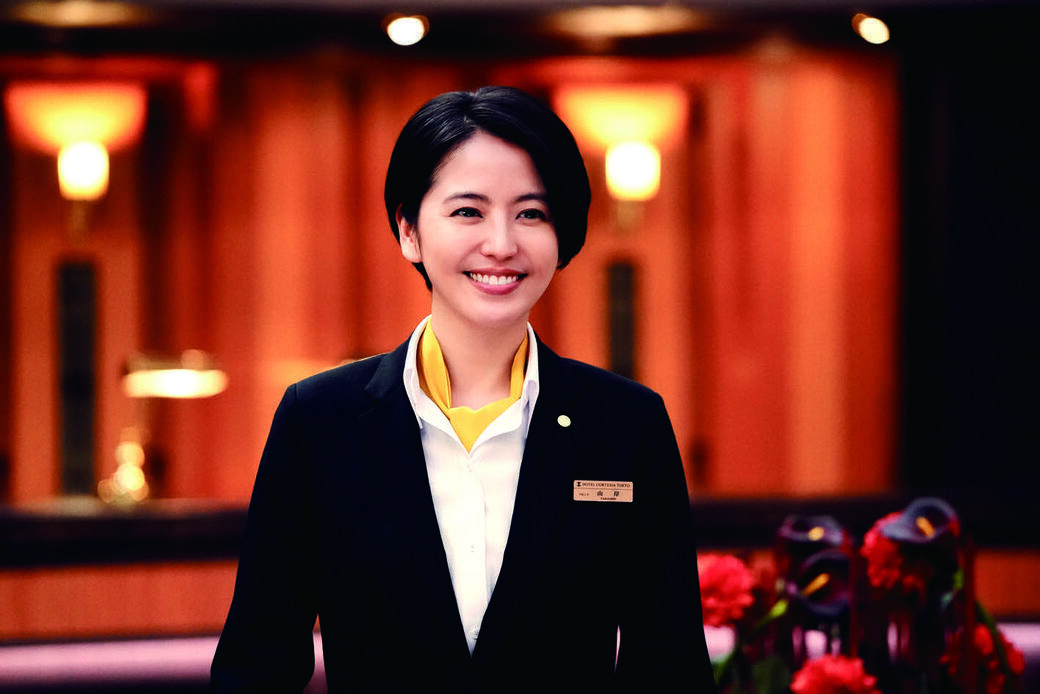 《假面酒店》長澤正美以禮待人,相信客人永遠是對的,就算住客有偷走客房 《假面酒店》長澤正美以禮待人,相信客人永遠是對的,就算住客有偷走客房