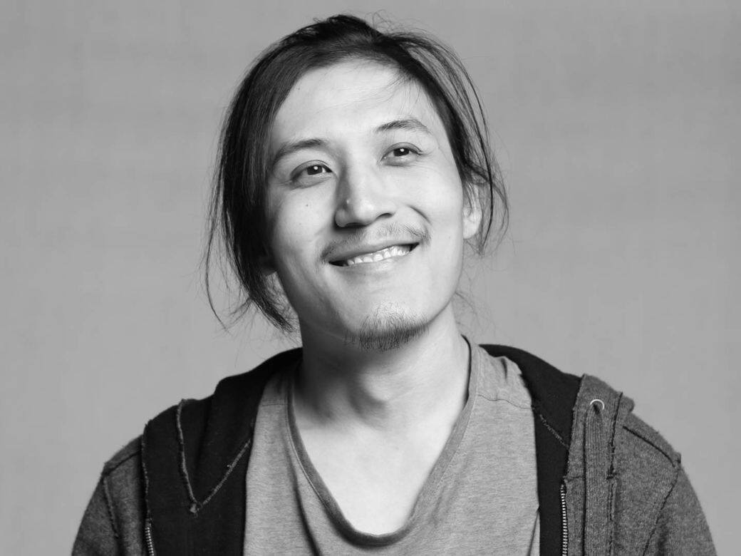 自殺原因成謎 自殺原因成謎