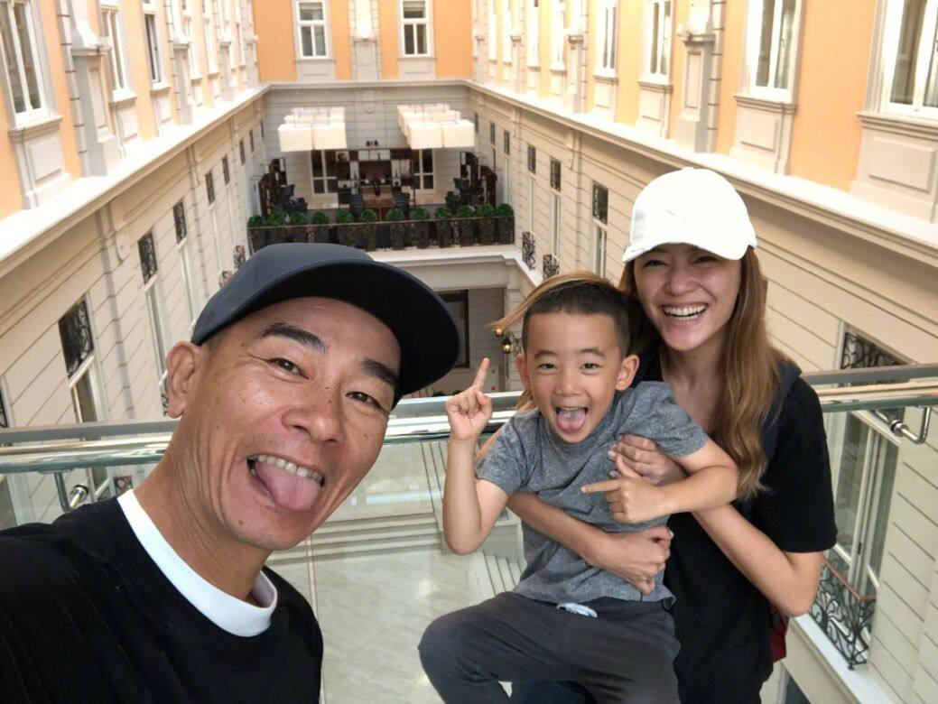 講到暖男又點夠陳小春個兒子Jasper鬥?最近網絡上被稱為超級暖男代表「小 講到暖男又點夠陳小春個兒子Jasper鬥?最近網絡上被稱為超級暖男代表「小