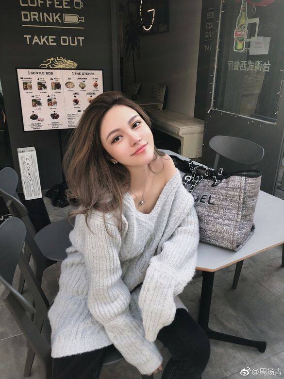 對味的吃相除了做菜,連吃相都是家婆關心的,Grace也過關。小豬說過:「我媽喜 對味的吃相除了做菜,連吃相都是家婆關心的,Grace也過關。小豬說過:「我媽喜