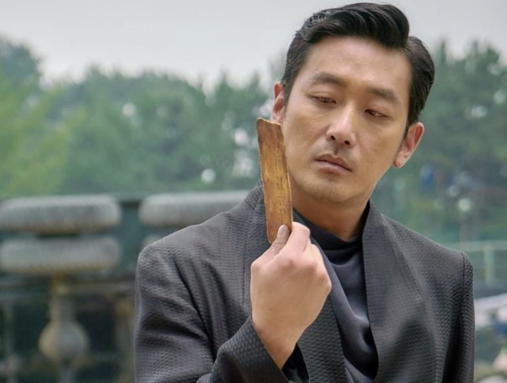 坦言愛過全智賢 ! 揭開《與神同行2》河正宇的感情世界 | ELLE HK