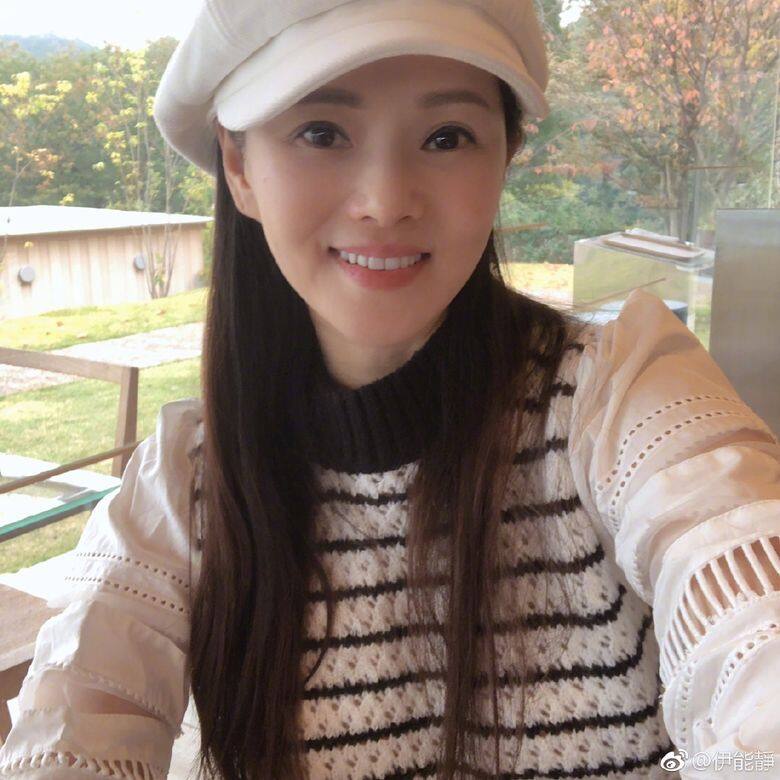 這位初戀就是伊能靜,當年他們二人交往,毫無疑問是一個「金童玉女」的組 這位初戀就是伊能靜,當年他們二人交往,毫無疑問是一個「金童玉女」的組