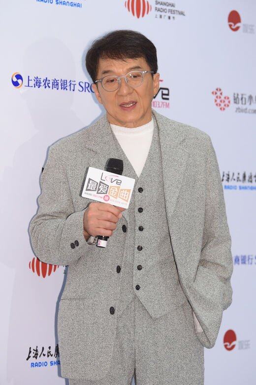 別人問及吳綺莉何時真正愛上了土豪級數的成龍?她慨嘆一切彷彿「命中 別人問及吳綺莉何時真正愛上了土豪級數的成龍?她慨嘆一切彷彿「命中