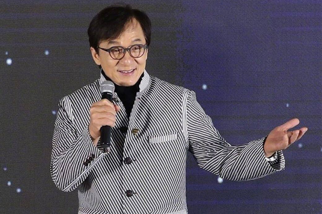 成龍英文自傳出爐!名記者狠批成龍多宗罪 成龍英文自傳出爐!名記者狠批成龍多宗罪
