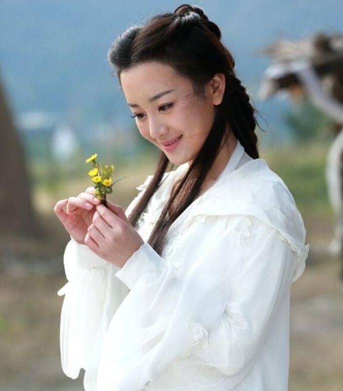張檬飾演《天龍八部》王語嫣 張檬飾演《天龍八部》王語嫣