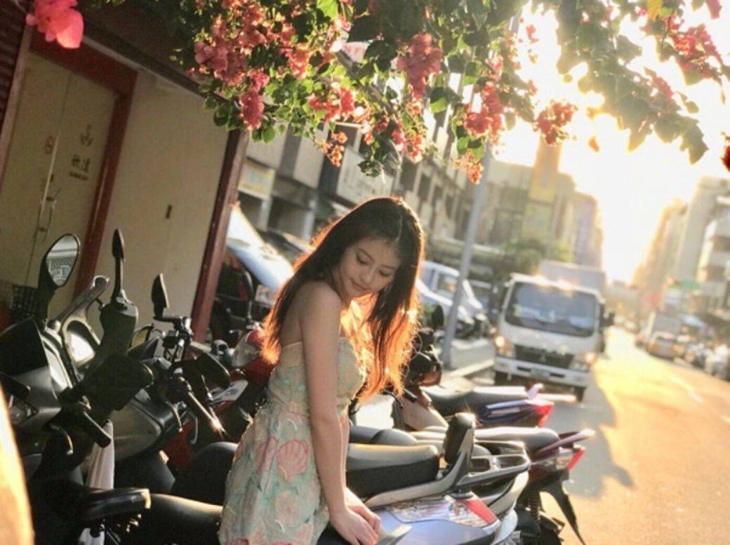 她曾自爆當年是在父母反對下去 她曾自爆當年是在父母反對下去