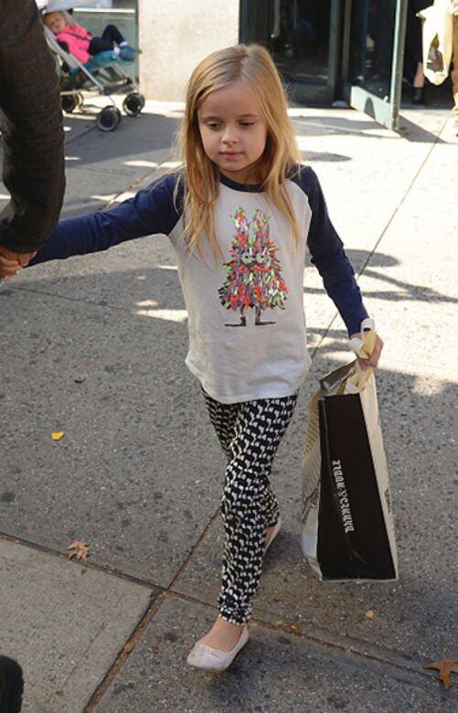 Jolie-Pitt, 畢安夫婦, Brad Pitt, Angelina Jolie, Knox Leon, Vivienne Marcheline Jolie-Pitt, 畢安夫婦, Brad Pitt, Angelina Jolie, Knox Leon, Vivienne Marcheline