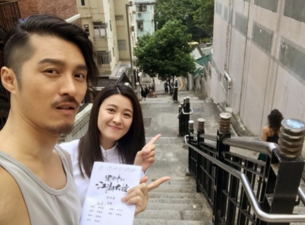 黃嘉樂 黃嘉樂入行經已18年,他於今年上映的《果欄中的江湖大嫂》與江嘉 黃嘉樂 黃嘉樂入行經已18年,他於今年上映的《果欄中的江湖大嫂》與江嘉