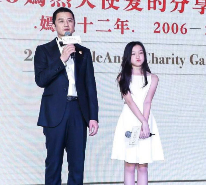 李亞鵬現年47歲,作為演員,他已經有不少代表作如《將愛情進行到底》及《笑 李亞鵬現年47歲,作為演員,他已經有不少代表作如《將愛情進行到底》及《笑