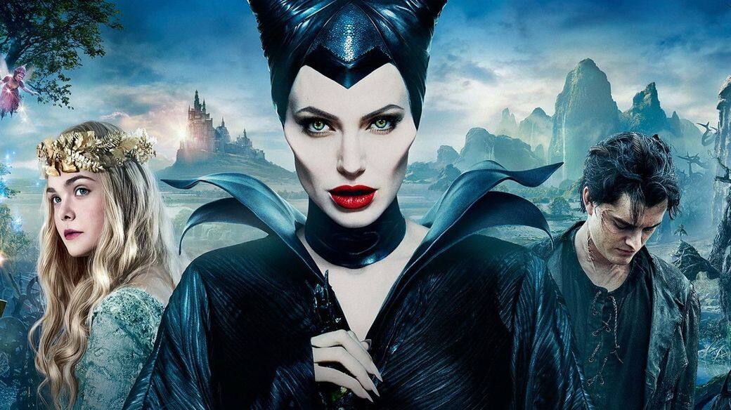 《黑魔后2》闊別五年後終於上映,上集劇情講述Angelina Jolie飾演的黑魔后最終「漂 《黑魔后2》闊別五年後終於上映,上集劇情講述Angelina Jolie飾演的黑魔后最終「漂
