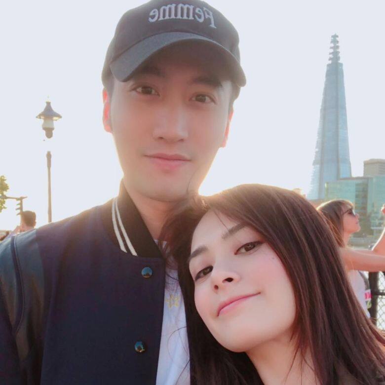 阿嬌去年承認與台灣醫生賴弘國的戀情 阿嬌去年承認與台灣醫生賴弘國的戀情