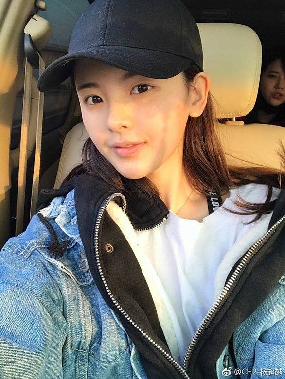 演「小燕子」呼聲最高的,是江蘇姑娘楊超越。雖然在去年才出道,而在今年6 演「小燕子」呼聲最高的,是江蘇姑娘楊超越。雖然在去年才出道,而在今年6