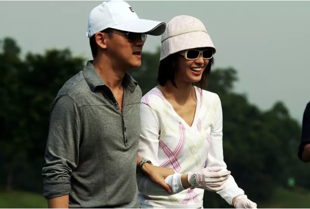 對於觀眾來說,聶遠最為港人熟悉的,就是2007年電影《女人本色》,他飾演成在 對於觀眾來說,聶遠最為港人熟悉的,就是2007年電影《女人本色》,他飾演成在