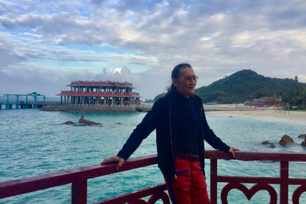 忘年父女戀不被看好卻維持了11年?31歲COCO與81歲謝賢早前分手的原因是? 忘年父女戀不被看好卻維持了11年?31歲COCO與81歲謝賢早前分手的原因是?
