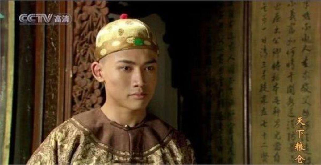 《天下糧倉》聶遠早在十幾年前,聶遠就在《天下糧倉》中演過一次乾隆。出道不 《天下糧倉》聶遠早在十幾年前,聶遠就在《天下糧倉》中演過一次乾隆。出道不